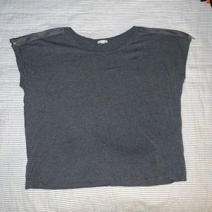 Gap gold zip sleeve tee - XL